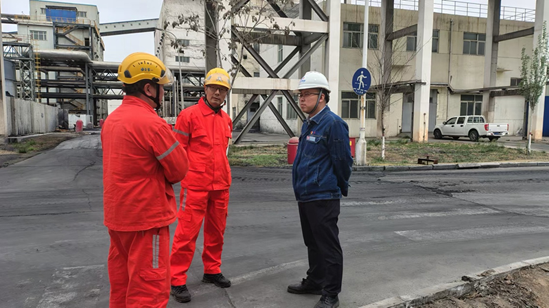 弘旭公司副總經(jīng)理石強(qiáng)赴寧夏和寧維保項(xiàng)目部開展督導(dǎo)工作(圖2)
