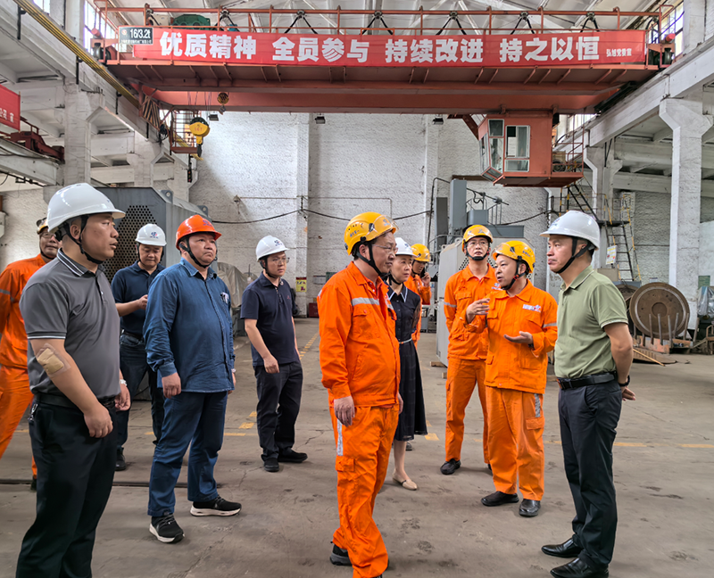 瀘天化集團公司外部董事赴弘旭公司調(diào)研指導(dǎo)工作(圖1) 瀘天化集團公司外部董事赴弘旭公司調(diào)研指導(dǎo)工作(圖1)