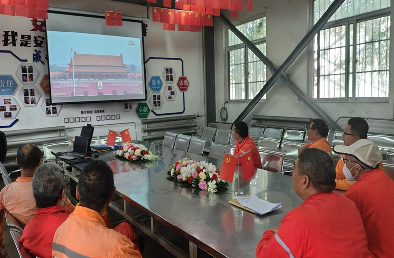  弘旭公司組織觀看九三閱兵式，激發(fā)愛(ài)國(guó)熱情(圖4)