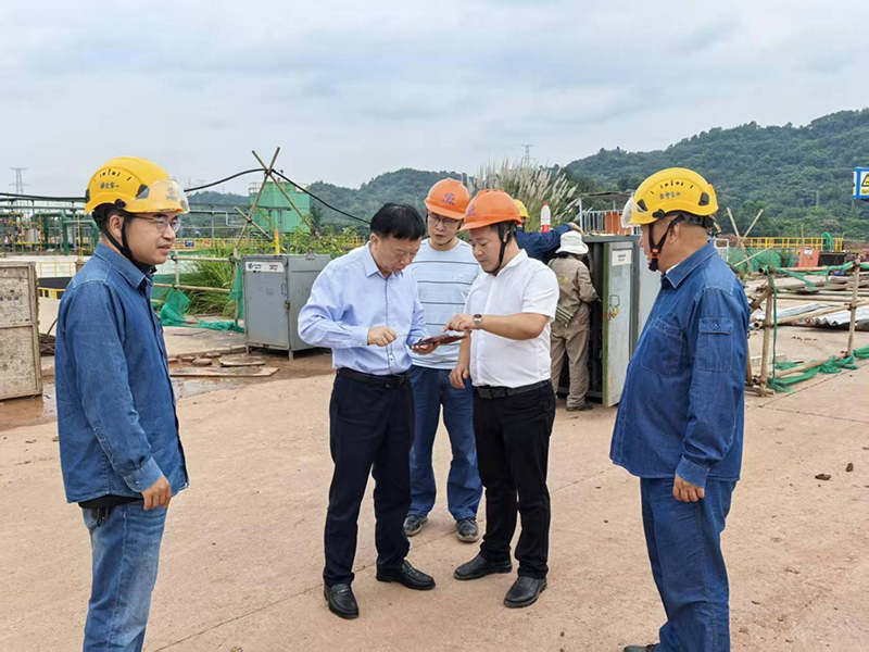 傅利才、郭春建到化工園區(qū)項目現(xiàn)場開展節(jié)前安全檢查(圖4)