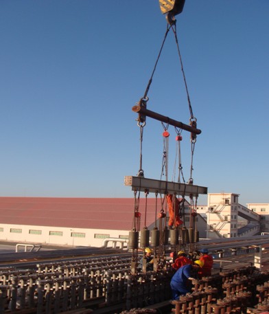 新疆阿克蘇華錦化肥有限責(zé)任公司年產(chǎn)30萬(wàn)噸合成氨裝置一段爐(101-B)轉(zhuǎn)化爐管系(圖2) 新疆阿克蘇華錦化肥有限責(zé)任公司年產(chǎn)30萬(wàn)噸合成氨裝置一段爐(101-B)轉(zhuǎn)化爐管系(圖2)