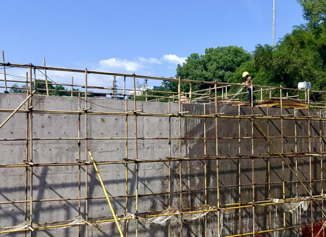 弘旭員工直面烈日考驗(yàn)，汗水鑄就質(zhì)量豐碑